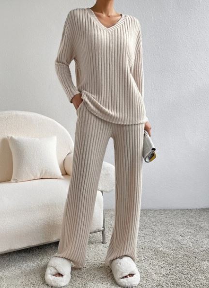 Casual 2-Piece Loungewear Set - MegaEssentials