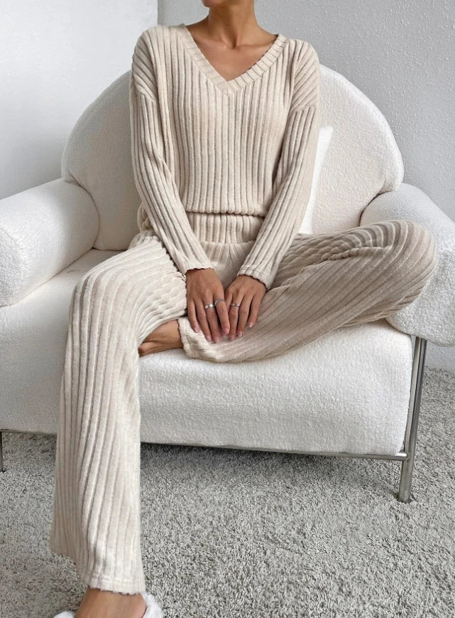 Casual 2-Piece Loungewear Set - MegaEssentials