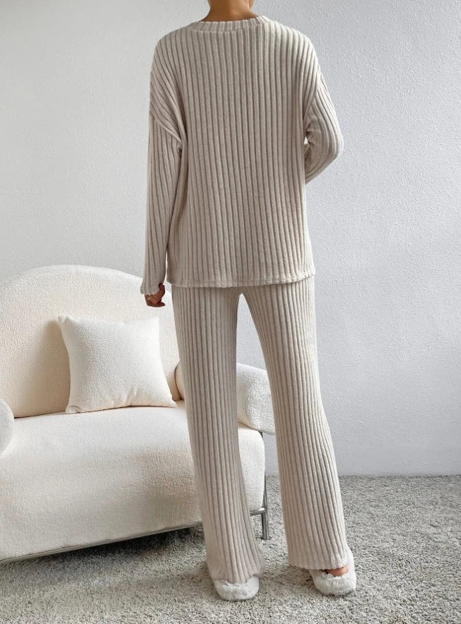 Casual 2-Piece Loungewear Set - MegaEssentials
